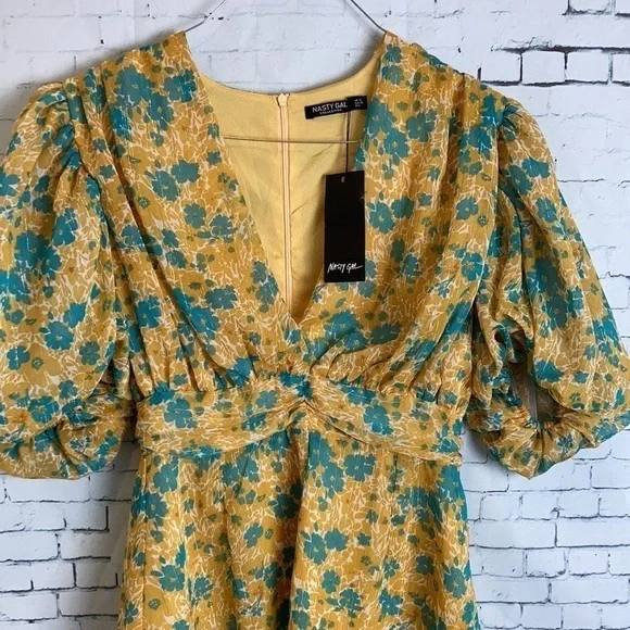 Nasty Gal NWT Romper Floral Chiffon V Neck Puff Sleeve Playsuit Sz 6 Vacation - Picture 4 of 16
